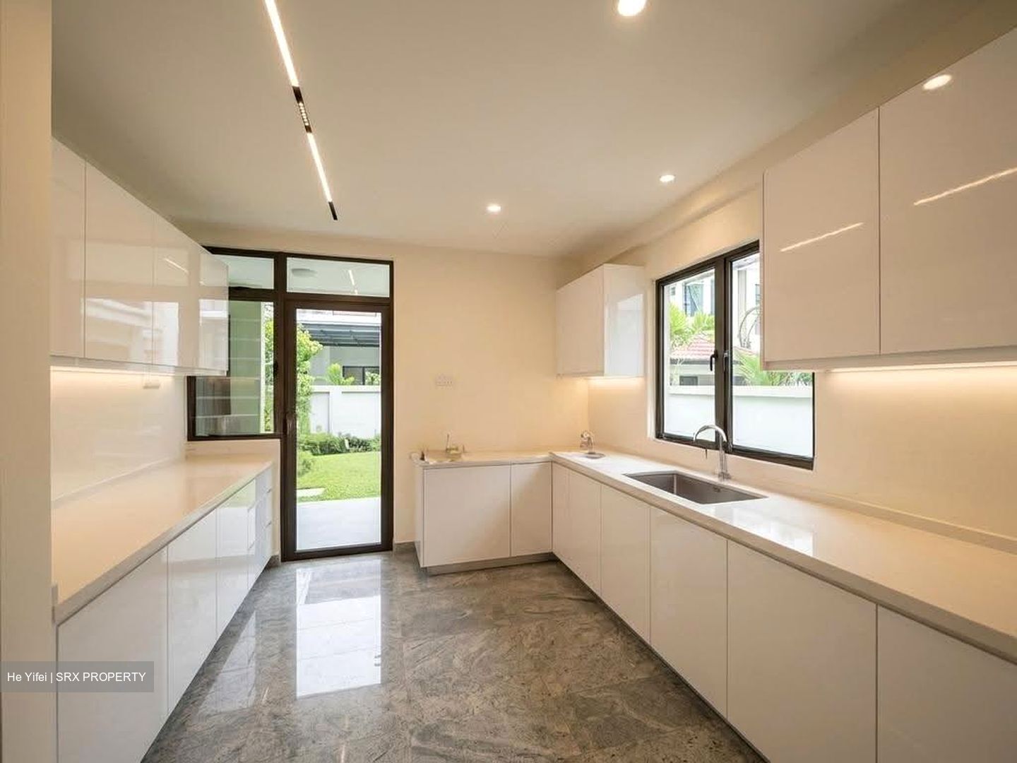 Westville (D22), Terrace #613078681